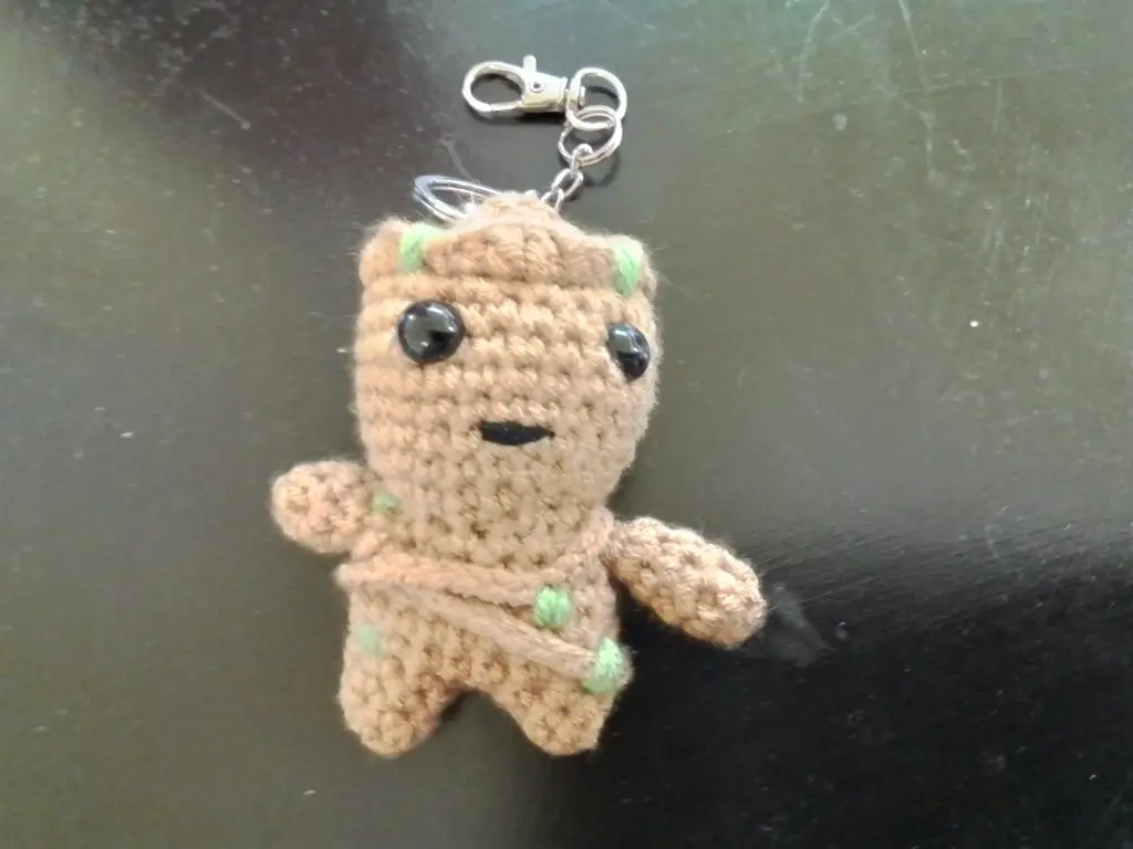 Mini Groot (fil acrylique, 0, 0)